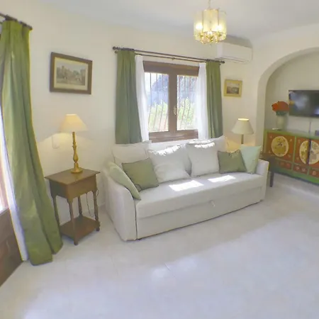 Romana Mountainside In Alcalali, Jalon Valley Appartement